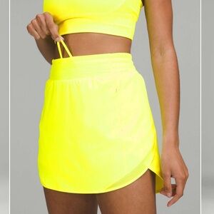 Lululemon Hotty Hot High-Rise Skirt Size:4